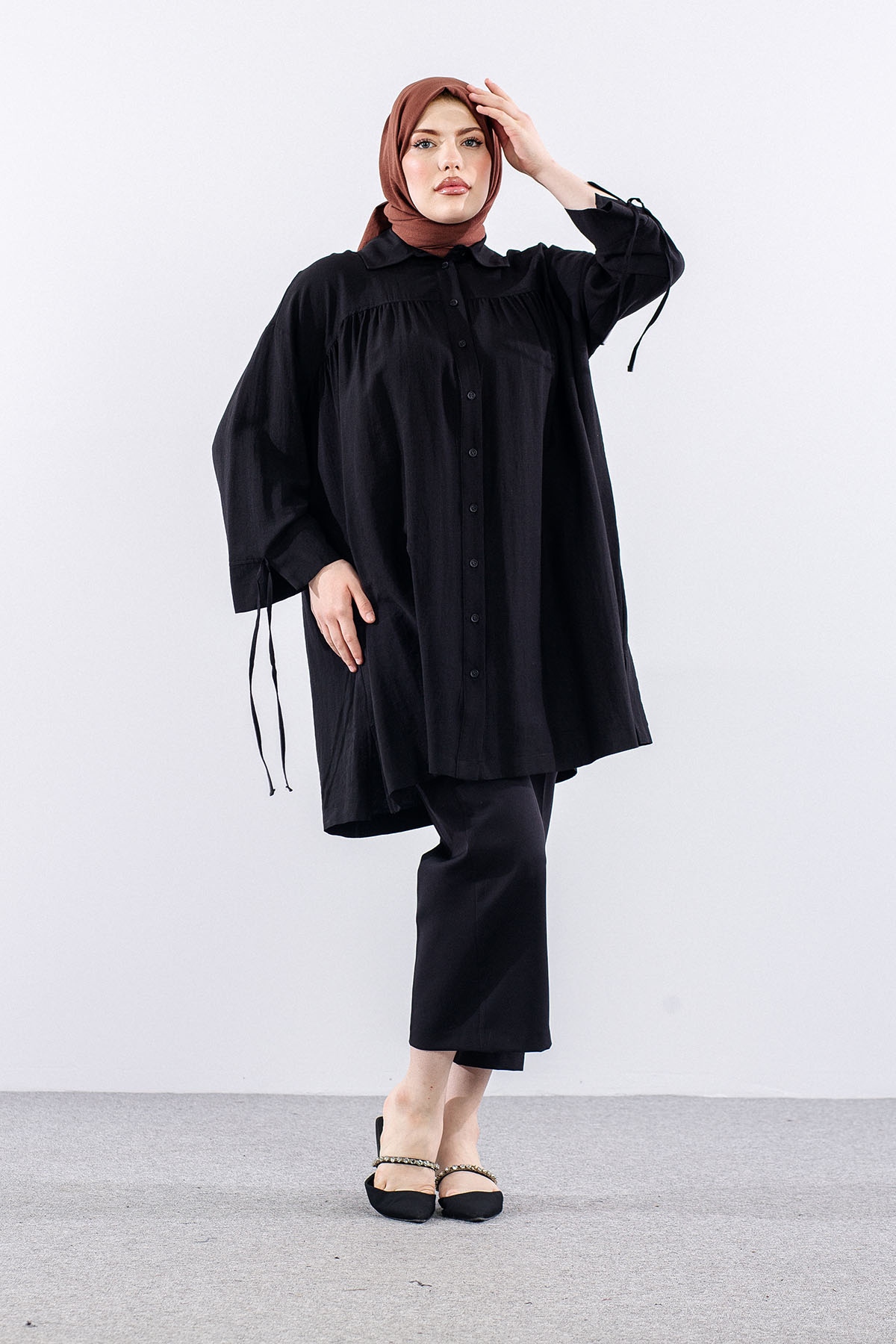 36506  Tunik Tek Kolu Pi̇leli̇ - Siyah - 2