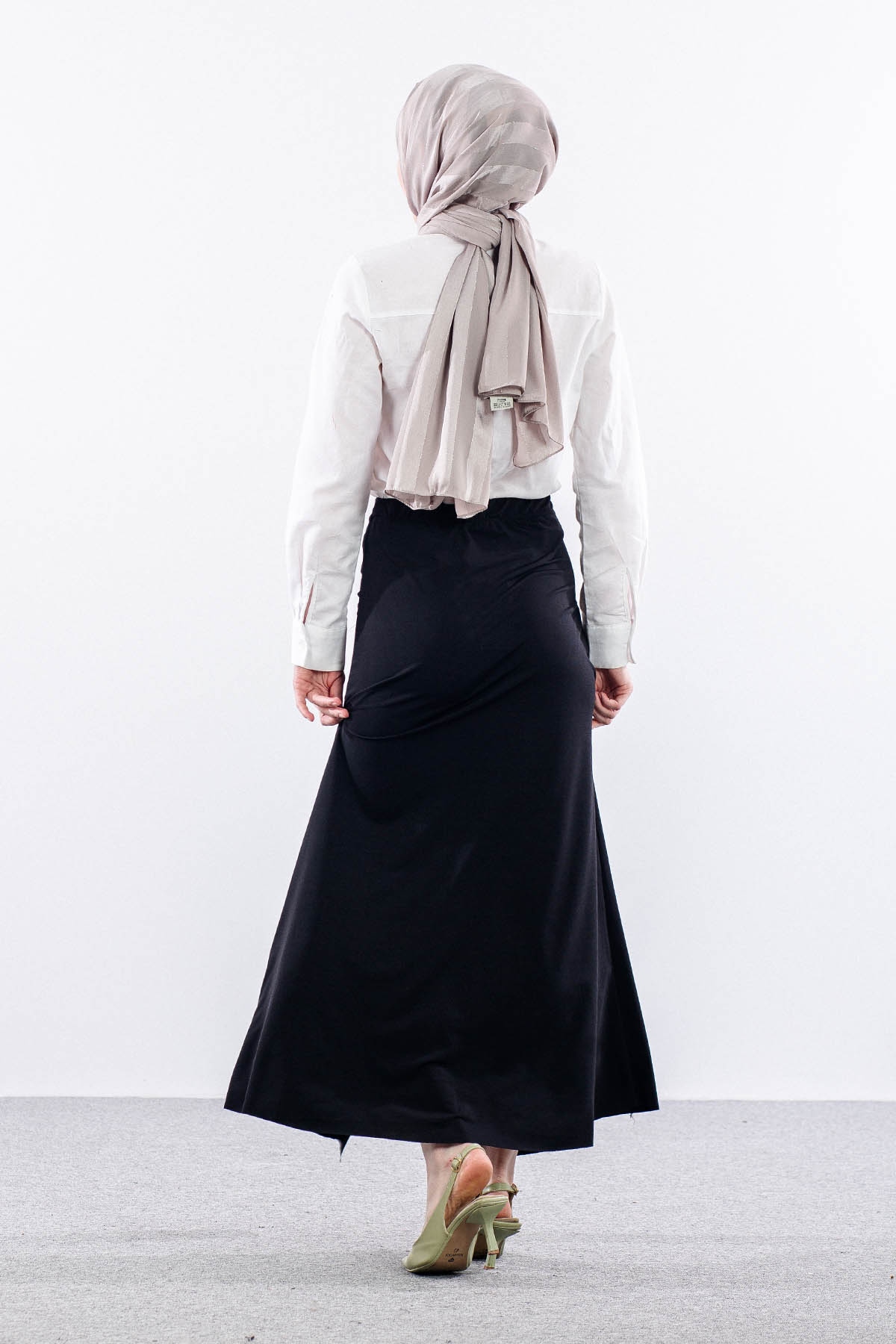 9526-00 Etek 36-42 Yildiz Sandy Kumas - Siyah - 4