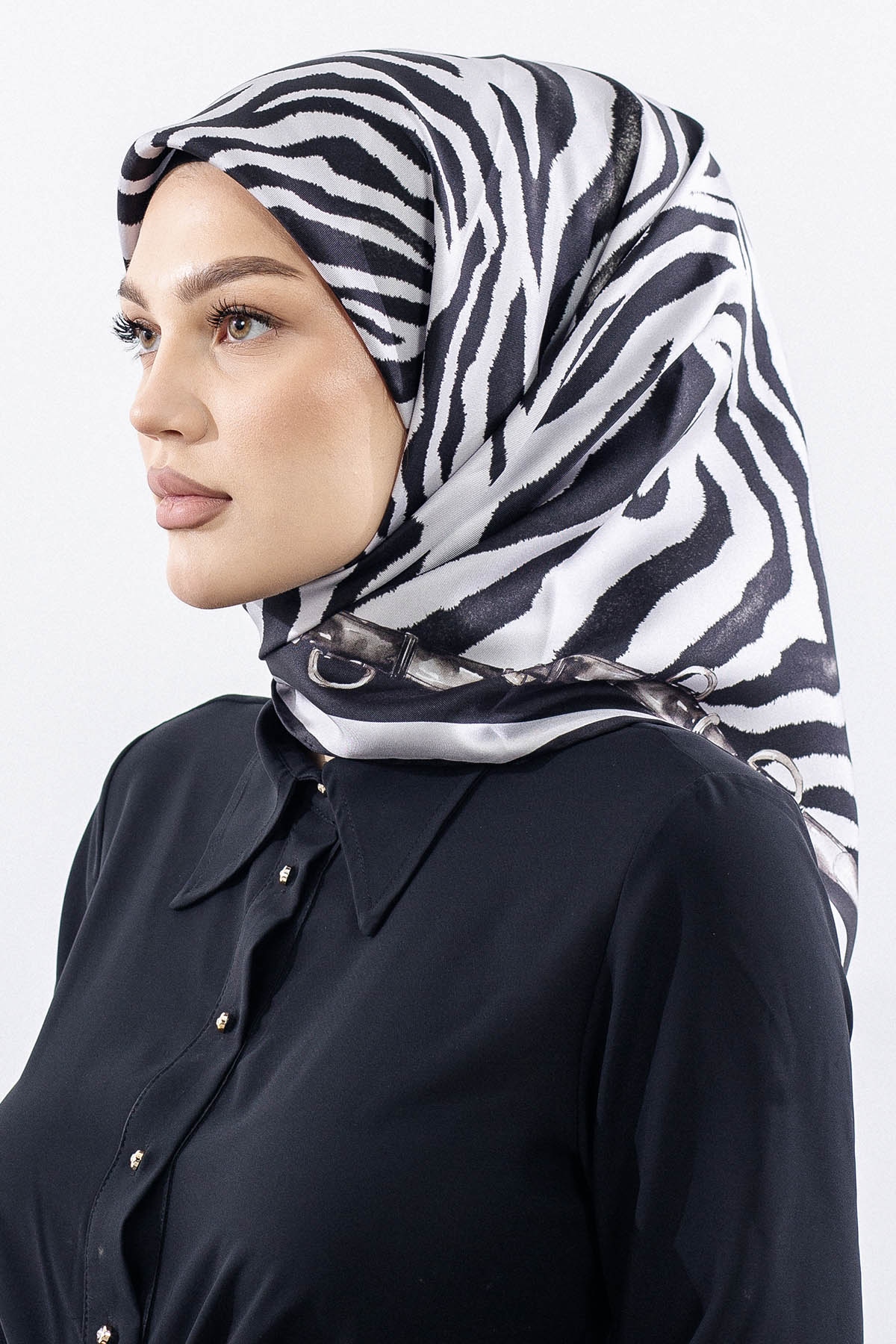Dg14827 İpek Eşarp Tvil Kumas Zincir Zebra Desen - Gri - 2