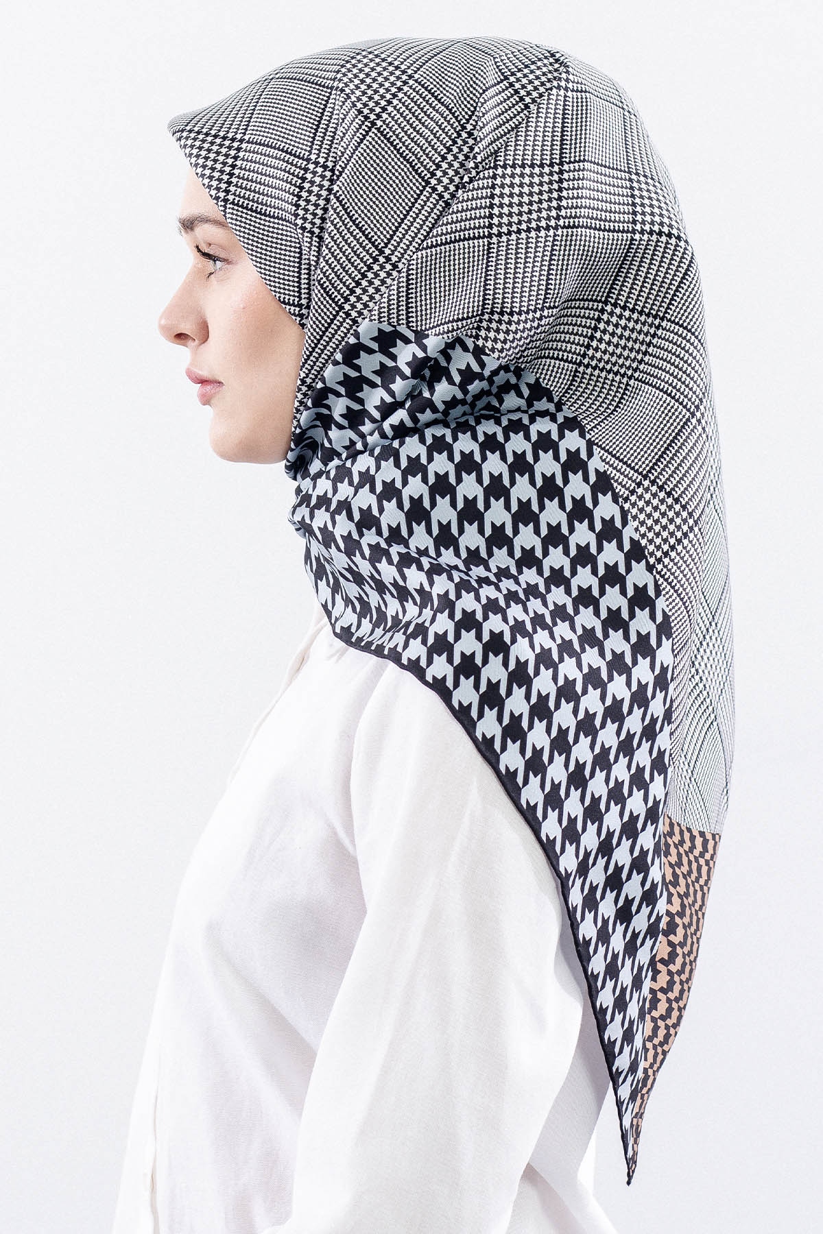 Dg7614 İpek Eşarp Kare Kazayagi Desen - Siyah_murdum - 3
